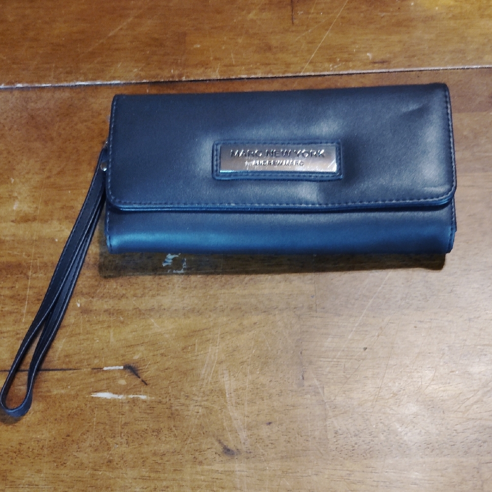 Marc By Marc Jacobs Navy Leather Wristlet